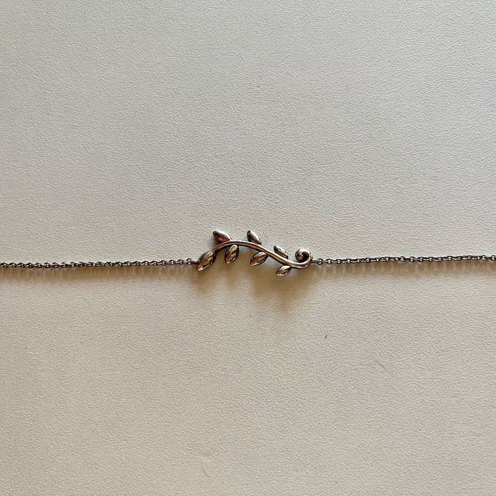 Tiffany & Co. Paloma Picasso Olive Leaf Vine Bracelet
